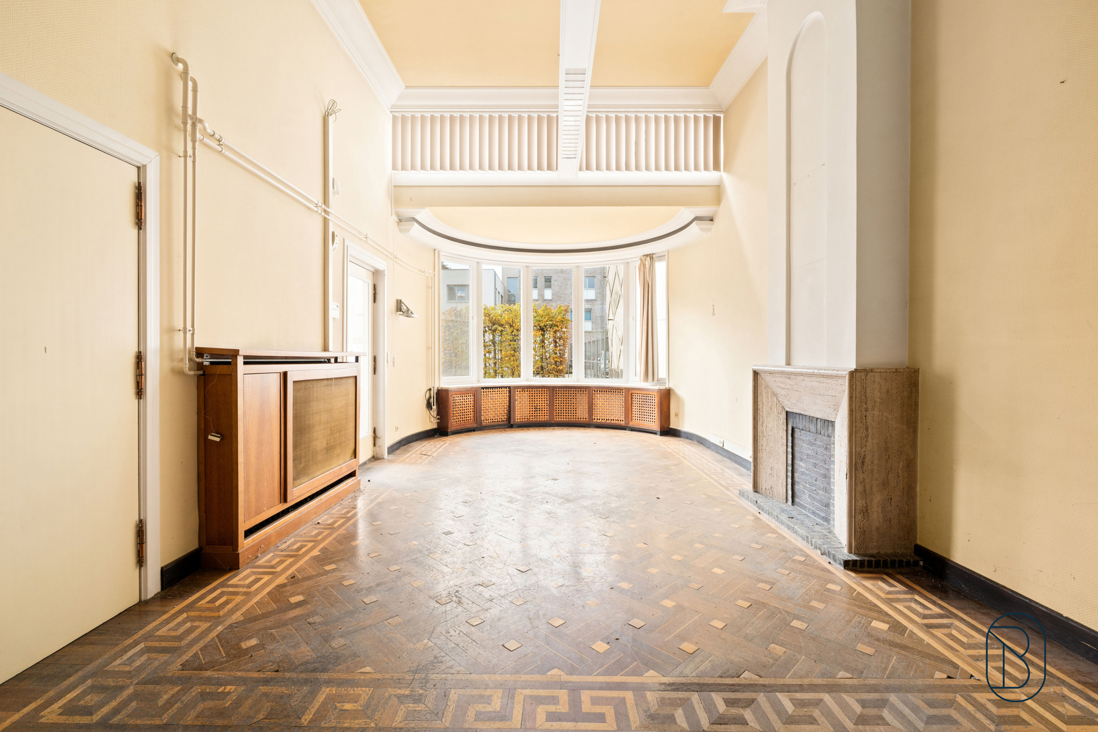 Authentieke herenwoning (6 appartementen, kantoor, + parking) - foto 4