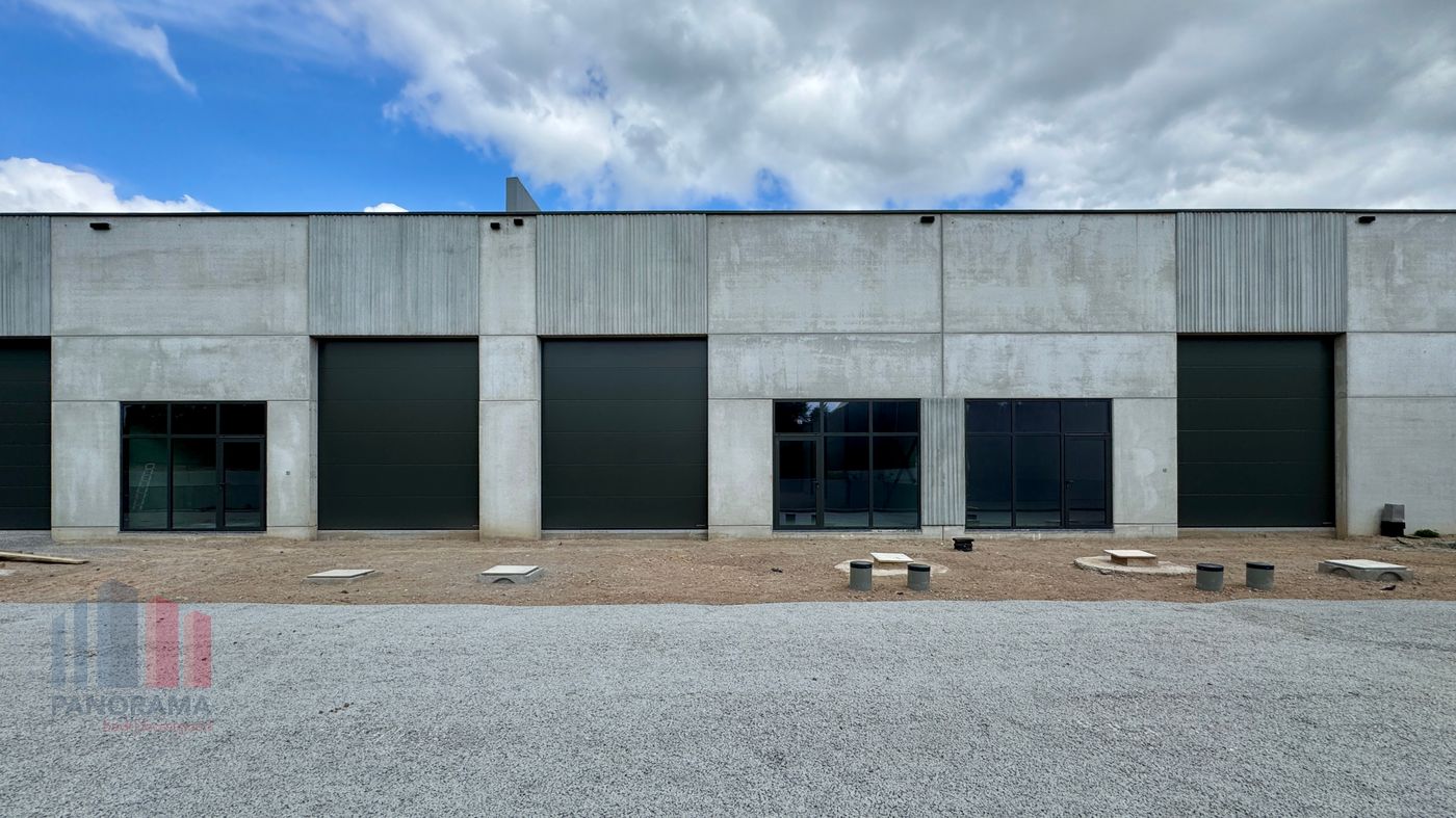 Nouveau projet PME le long de la Brusselbaan: 10 unités PME à partir de 174 m² - photo 1