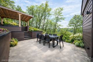 We Invest Ciney Haute-Meuse offers you a rare opportunity: a high-yield tourist investment with immediate returns! In a sought-after natural...