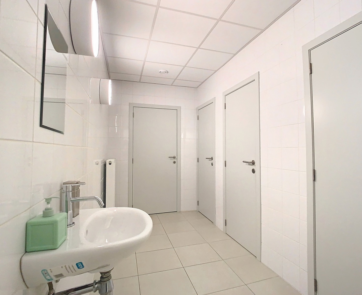 Centraal gelegen, polyvalente handelsruimte! - foto 5