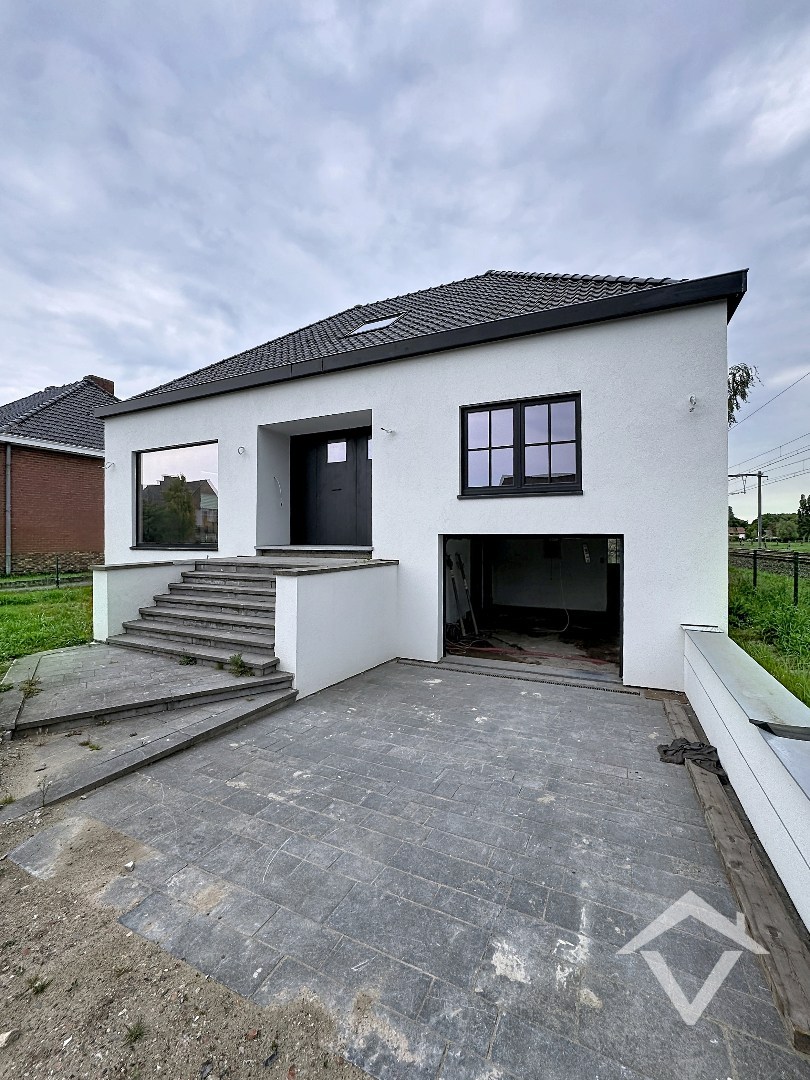 Alleenstaande statige woning met tuin te Veldegem - foto 4
