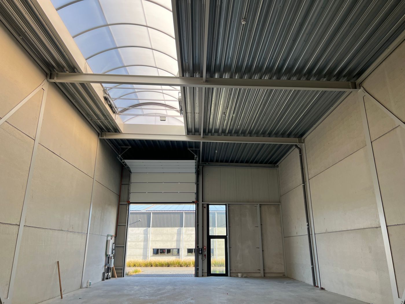 Nieuwbouw KMO-unit van 210 m² nabij de E314 - foto 2