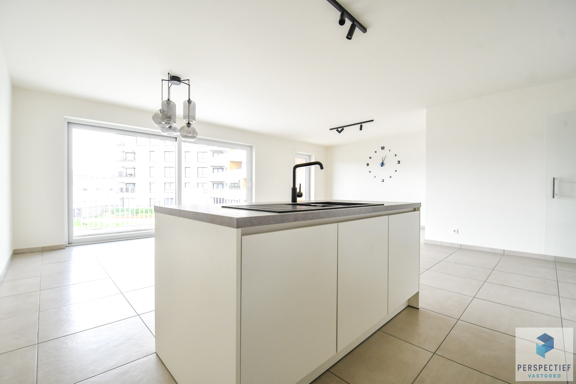 Centraal gelegen ruim  appartement met 3 slpks en autostaanplaats - foto 5