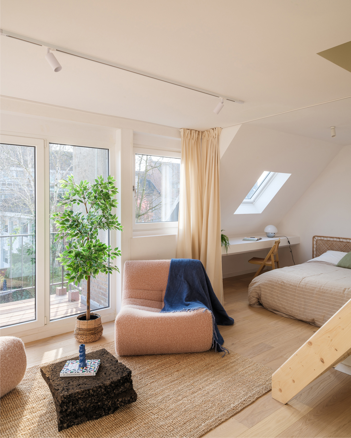 Stijlvol gerenoveerde duplex met terras nabij Miljoenenkwartier en UZ Gent - foto 5