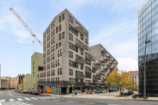 Mooie, gemeubileerde studio te koop in hartje van Brussel!De studio is zeer goed gelegen: dicht bij het Madouplein, dicht bij het openbaar vervoer...