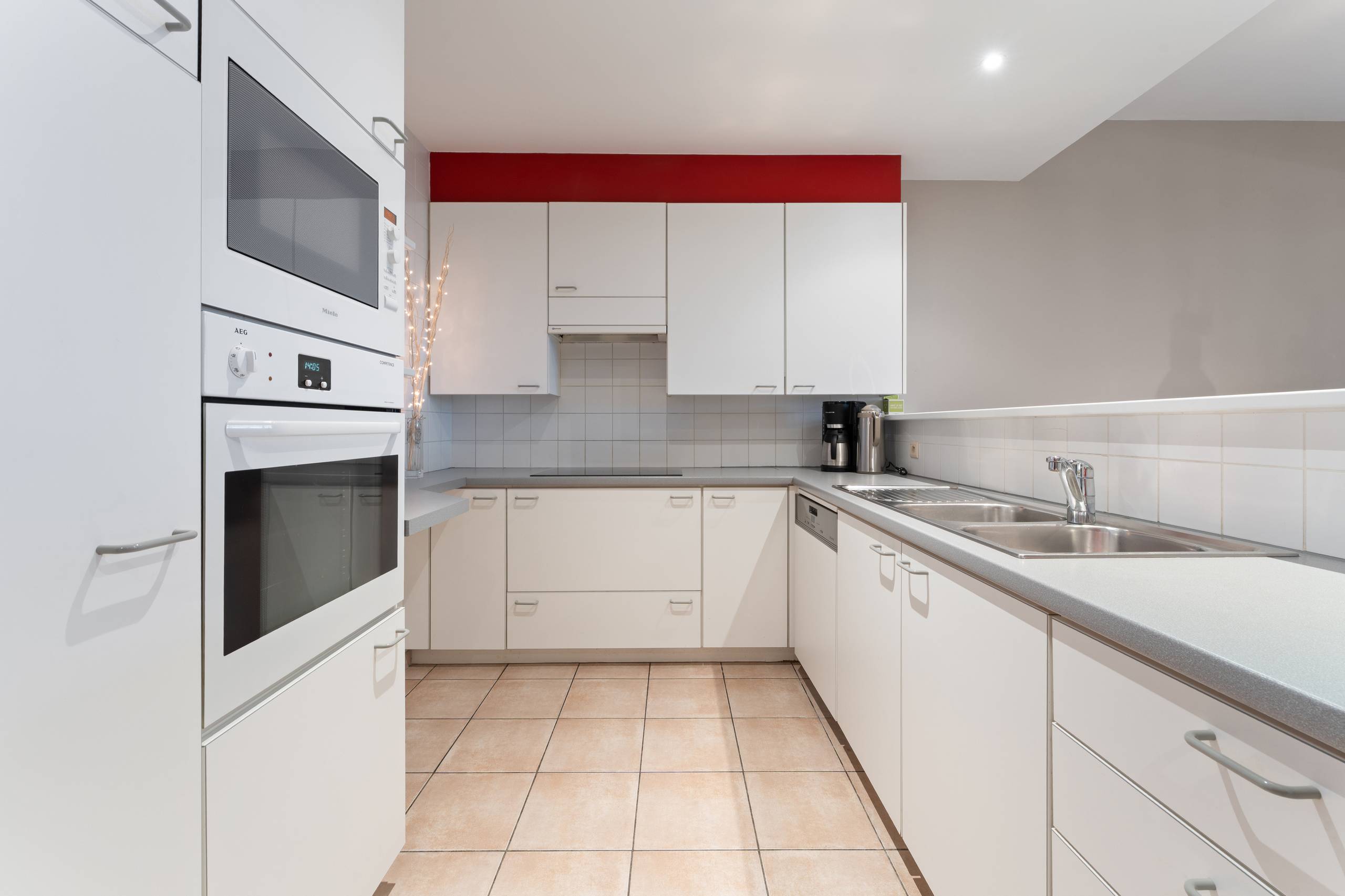 Ruim appartement nabij jachthaven te koop in Oostende! - foto 3