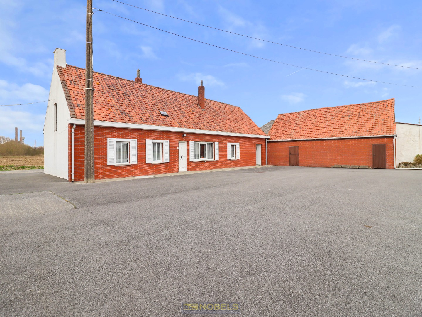 Te koop, boerderij met aanhorigheden en weides op rustige ligging te Zwevegem - photo 2