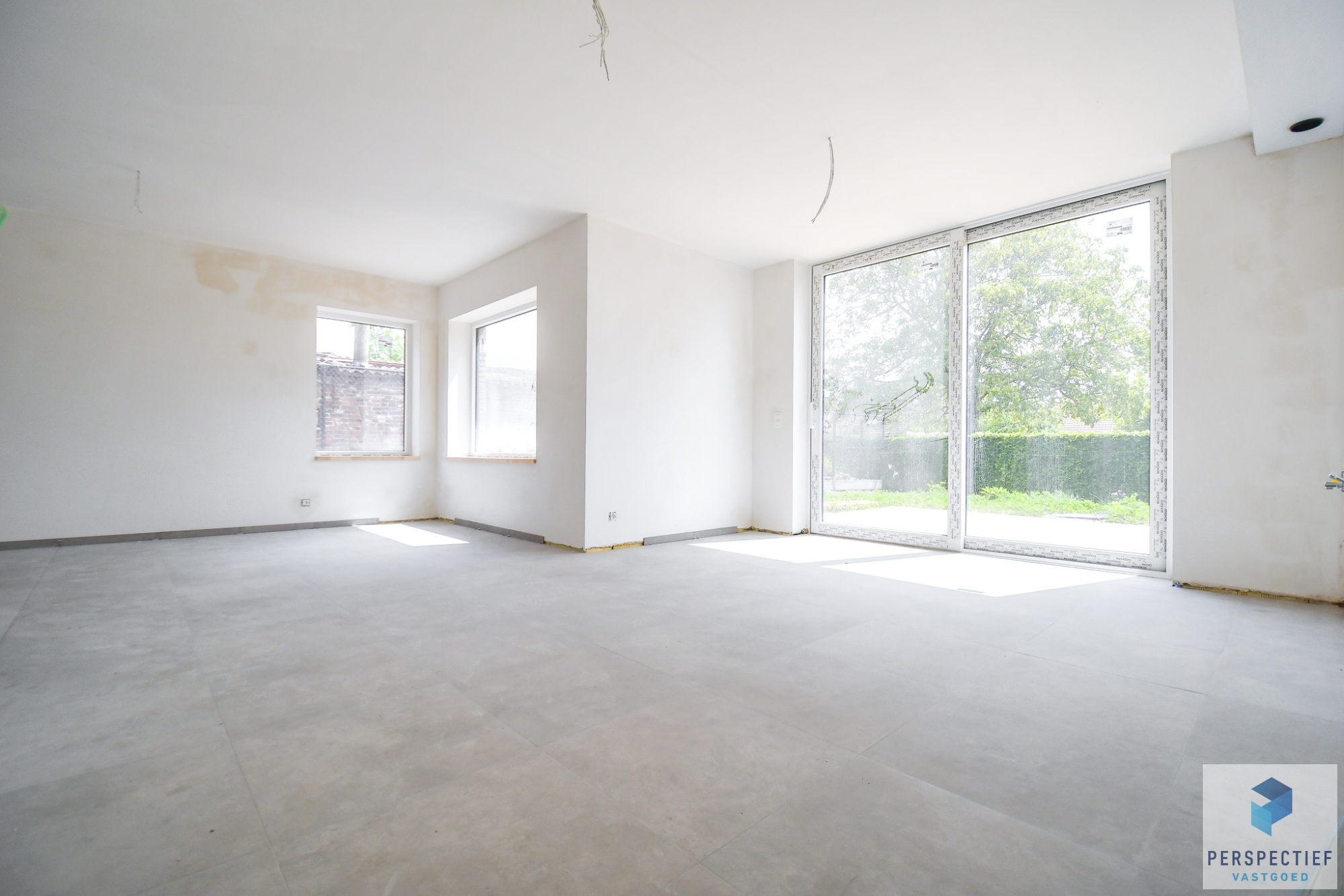 Rustig gelegen afgewerkte moderne nieuwbouwwoning (BEN) met garage en tuin - foto 4