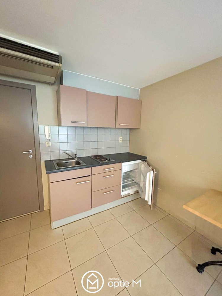 Bemeubelde duplex studio te huur in Hasselt – centrumligging met zicht op de Walputstraat - foto 5