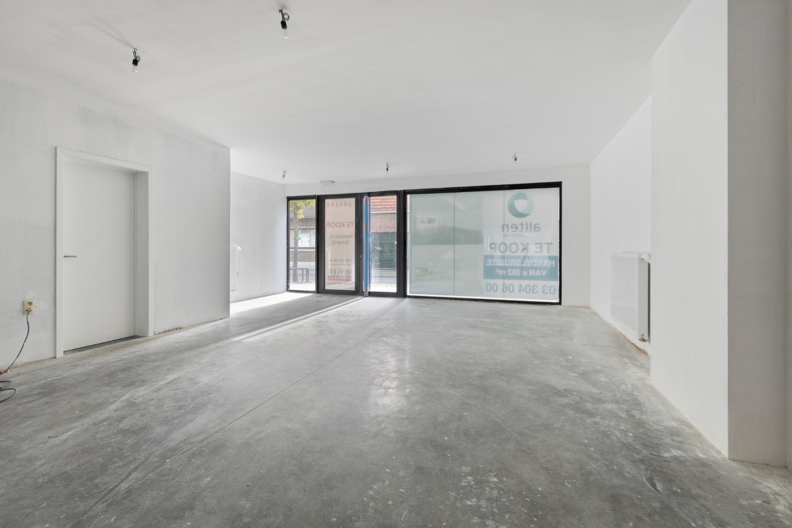 Commercial for sale in Mol - photo 2