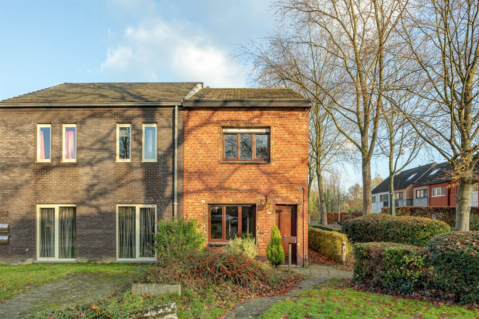 Te renoveren hoekwoning met uitbreidingspotentie - foto 1