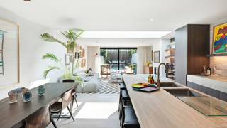 This recently built house is located in a quiet and desirable neighbourhood and finished with durable materials and high-quality touches. Whether you're looking for a main residence or a perfect second home by the coast, this property offers both comfort and peace of mind.<br /><br />Layout:<br />The spacious entrance hall with guest toilet leads to an open-plan, fully equipped kitchen and a bright living and dining area with a gas fireplace. Large windows offer plenty of natural light and provide direct access to the terrace and the neatly landscaped garden – an ideal spot for relaxing or entertaining.<br /><br />On the first floor, two well-sized bedrooms each have their own private bathroom. The second floor offers two more large bedrooms, a shared shower room, and a separate toilet – perfect for children, guests, or a home office.<br /><br />Additional features include an integrated garage and two parking spaces on the driveway.<br /><br />Move-in ready home in a quiet yet well-connected location – ideal as a primary residence or second home near the coast.