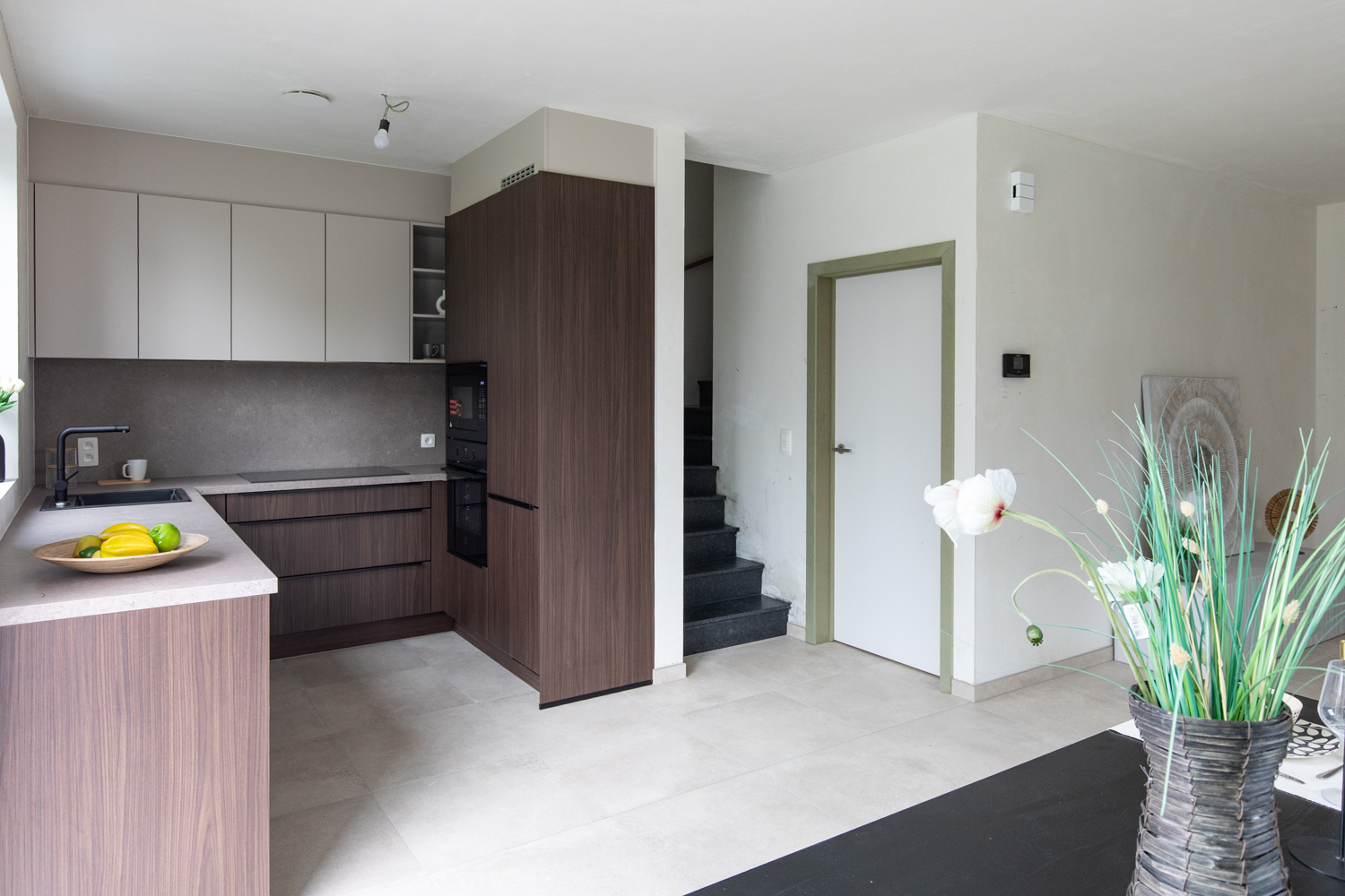 Moderne nieuwbouwwoning met inpandige garage. - foto 5