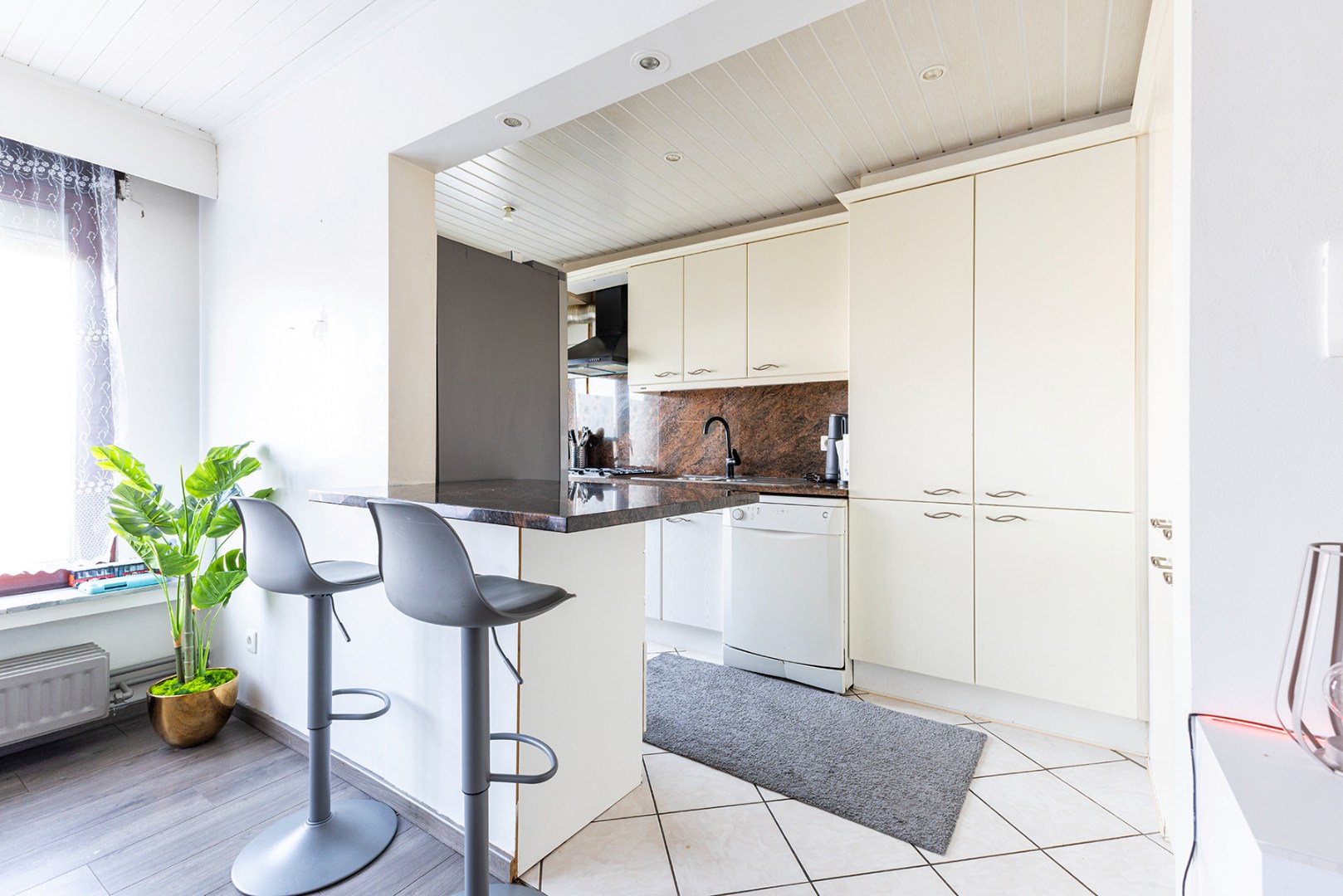 Appartement met 2 slpks en groot terras! - foto 4