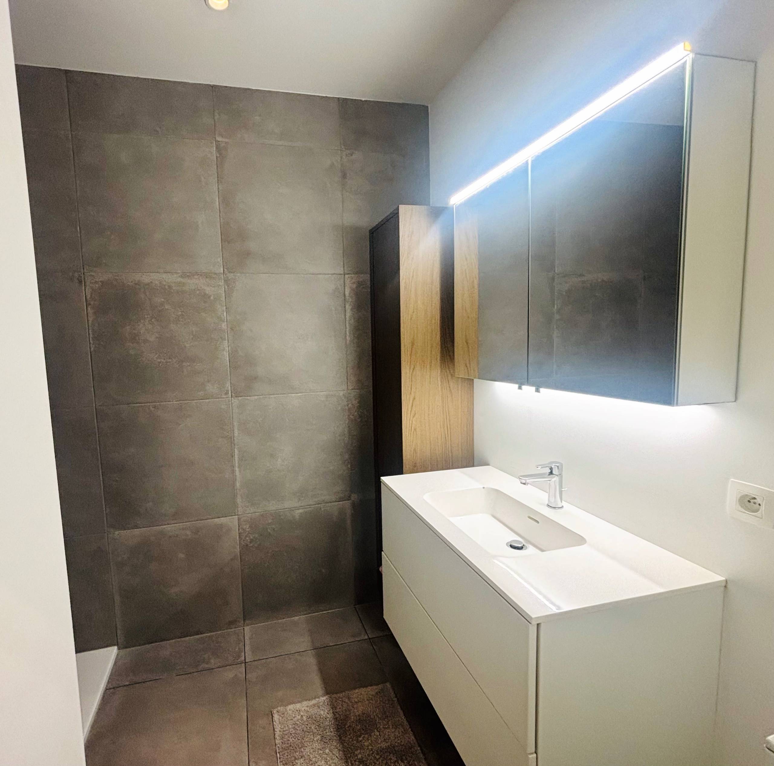 Appartement te koop in Ekeren met 1 slaapkamer - foto 3