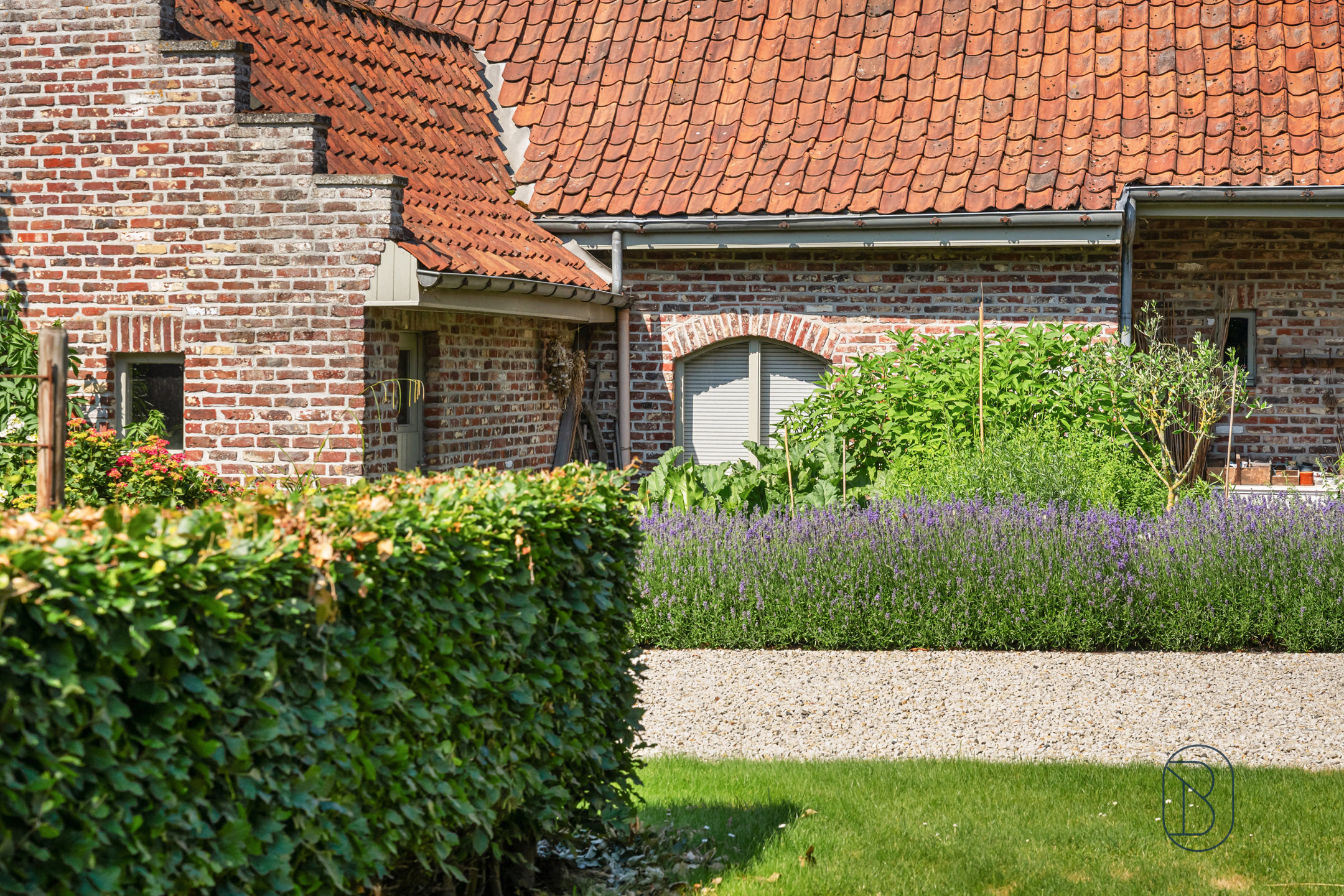 Charmante villa met tuin, garage en tal van mogelijkheden - foto 4