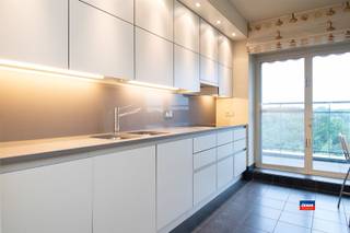 WILRIJK | APPARTEMENT SPACIEUX AVEC DEUX CHAMBRES À COUCHER, DEUX SALLES DE BAINS ET UNE GRANDE TERRASSE AU SEPTIÈME ÉTAGE D'UN IMMEUBLE...