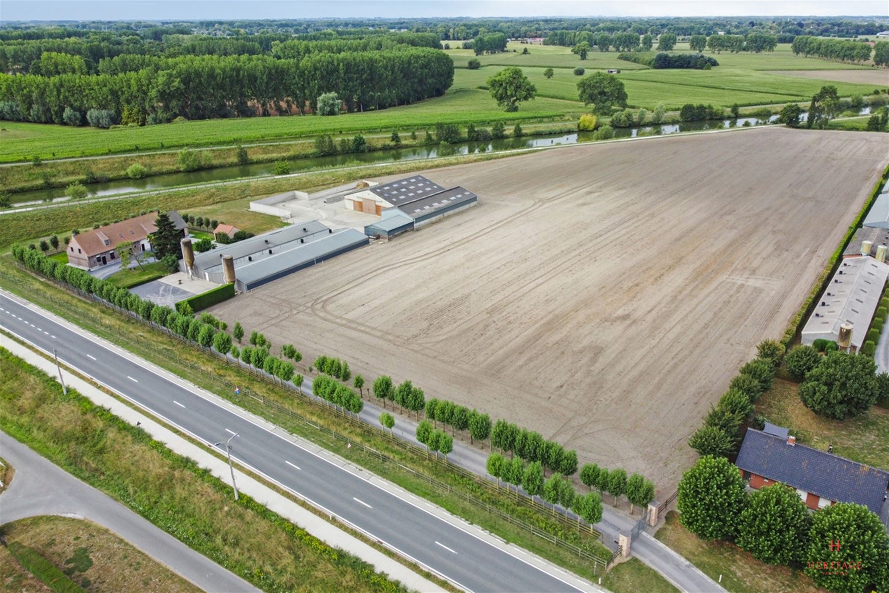 Actief landbouwbedrijf met diverse mogelijkheden. - foto 5