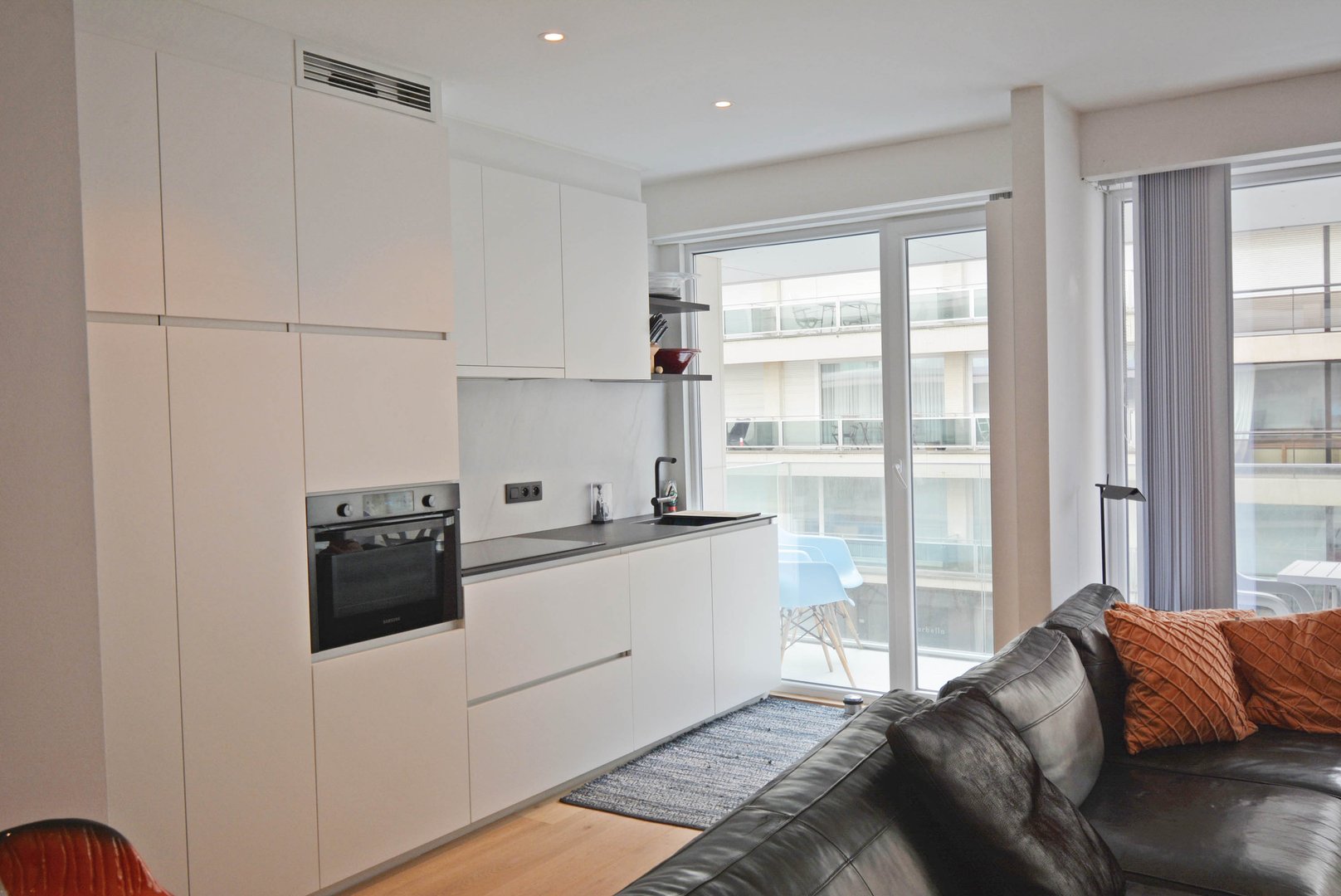Prachtig gerenoveerd appartement met zijdelings zeezicht en zonneterras. - foto 5