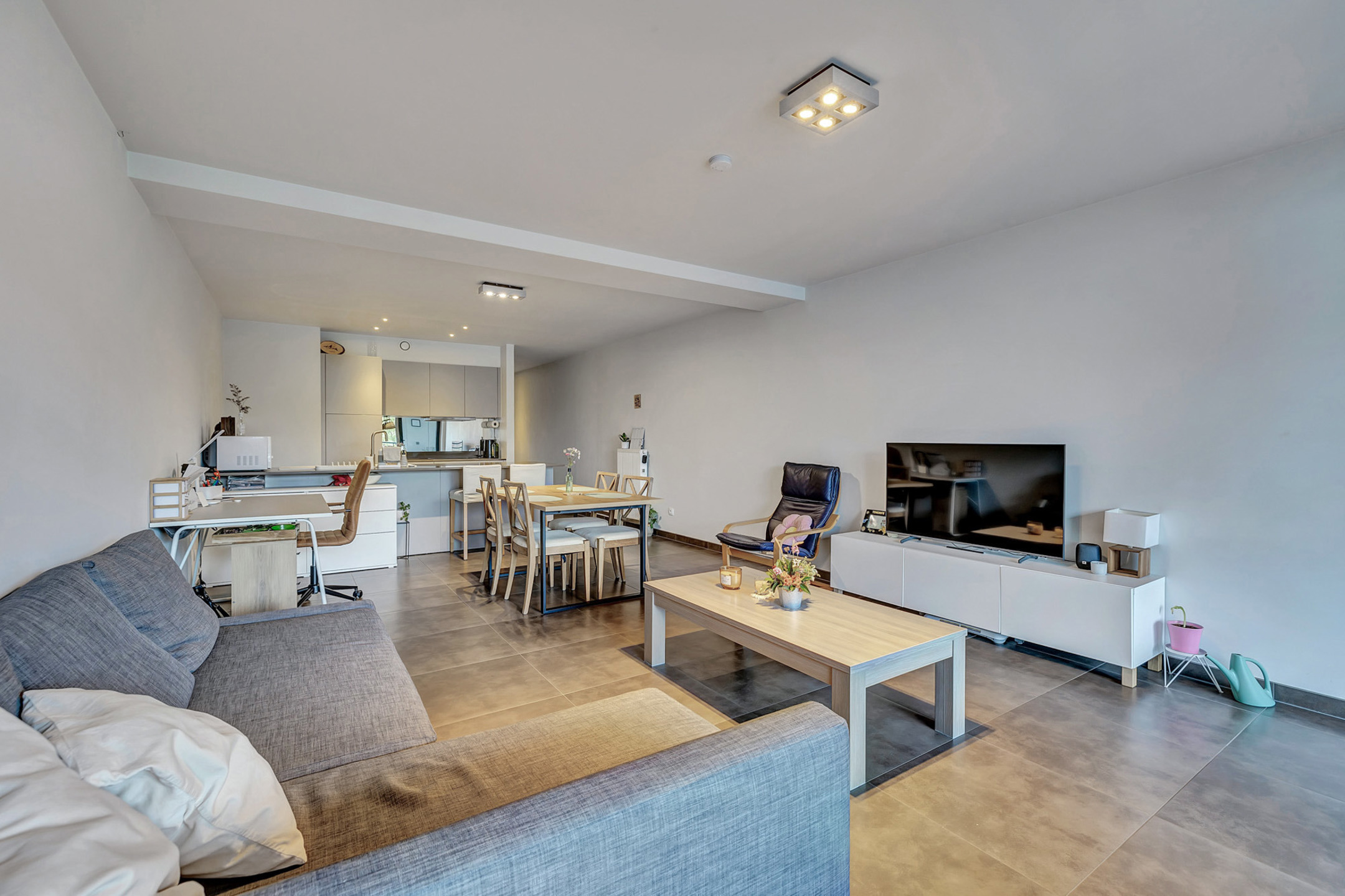 Modern appartement met terras en staanplaats in Denderleeuw - foto 5