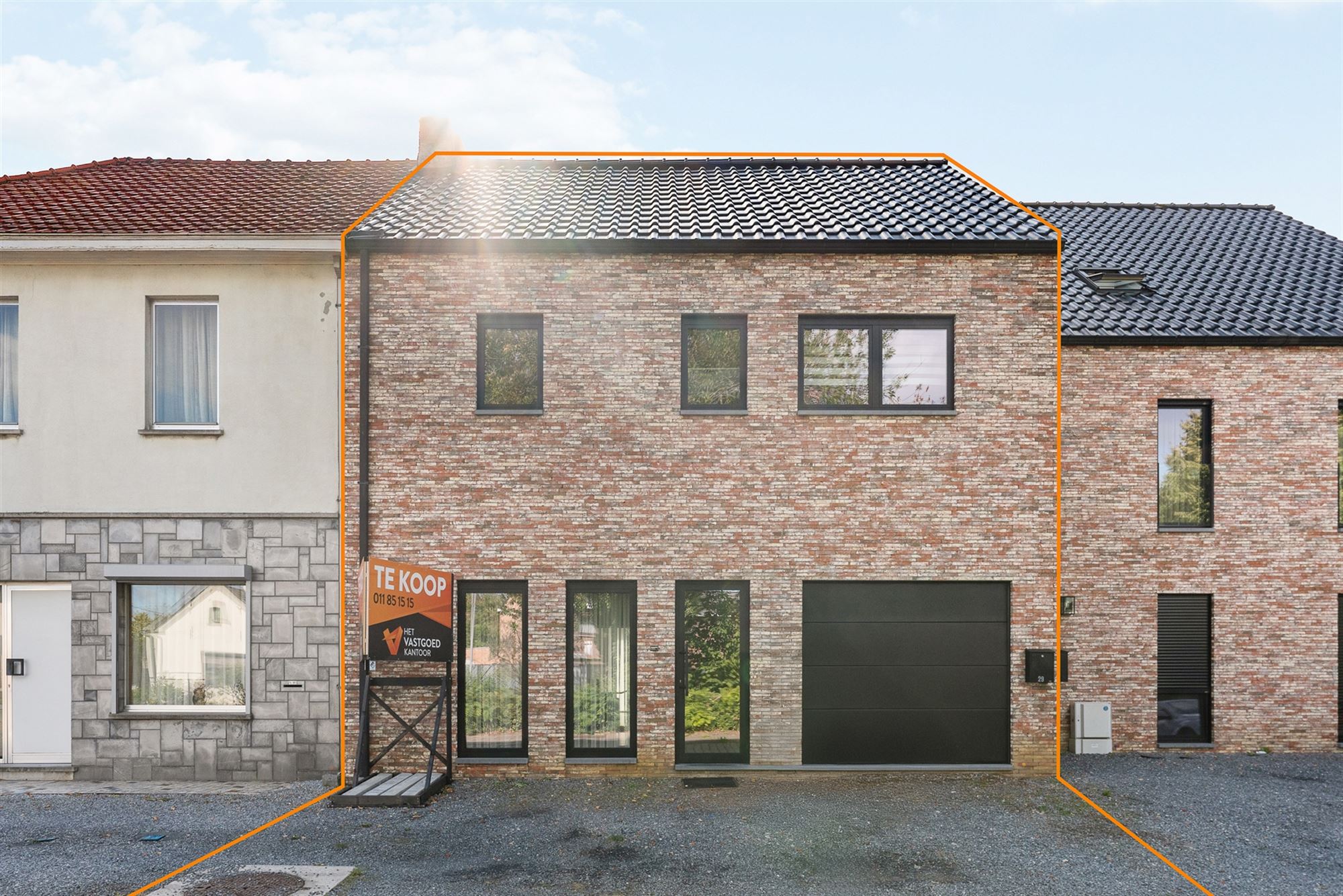 KNAPPE WONING (198M²) MET 3 SLAAPKAMERS + RUIME ZOLDER TE BEVERLO - foto 1