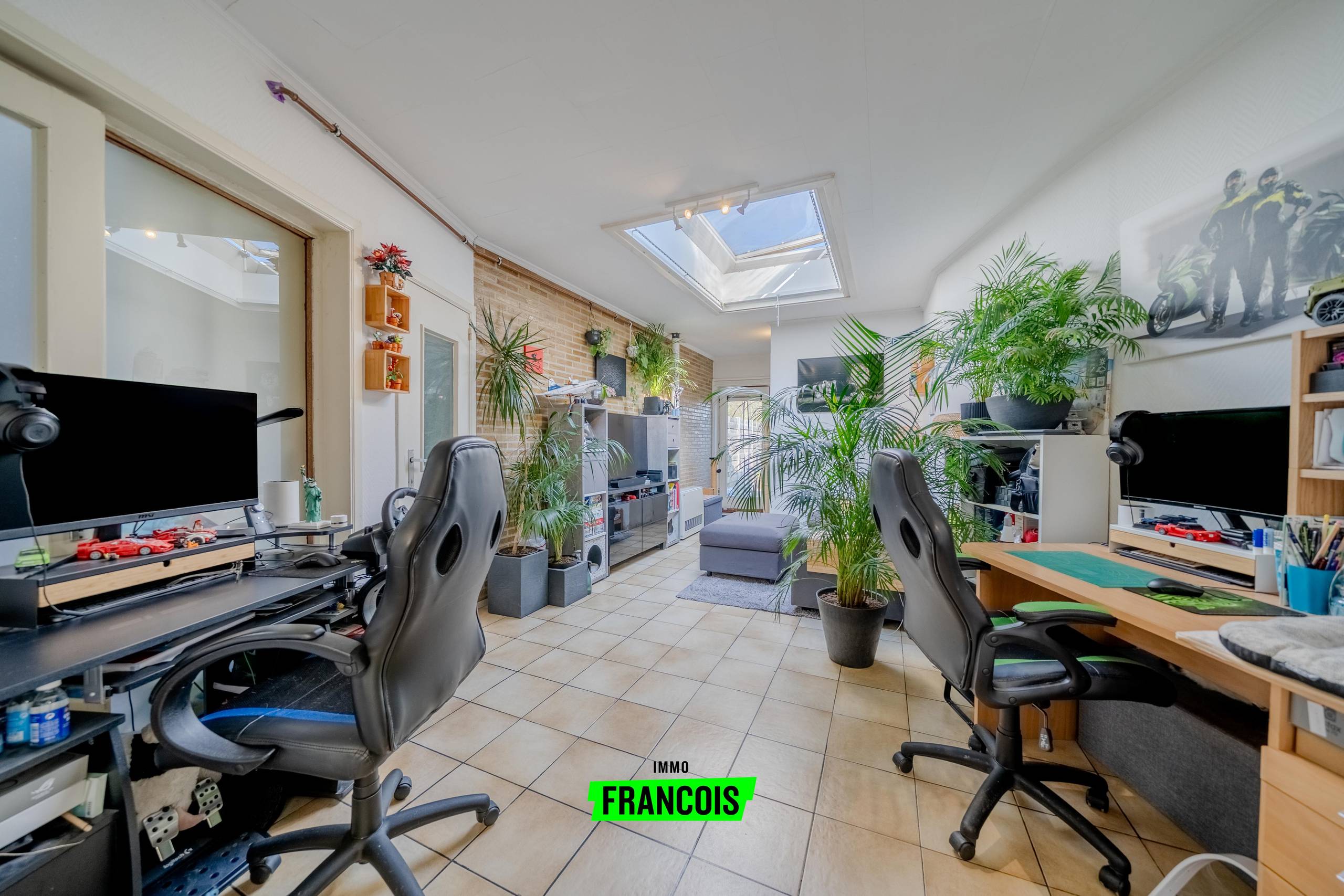 Charmante woning met 2 slaapkamers en garage in hartje Menen te koop! - foto 5