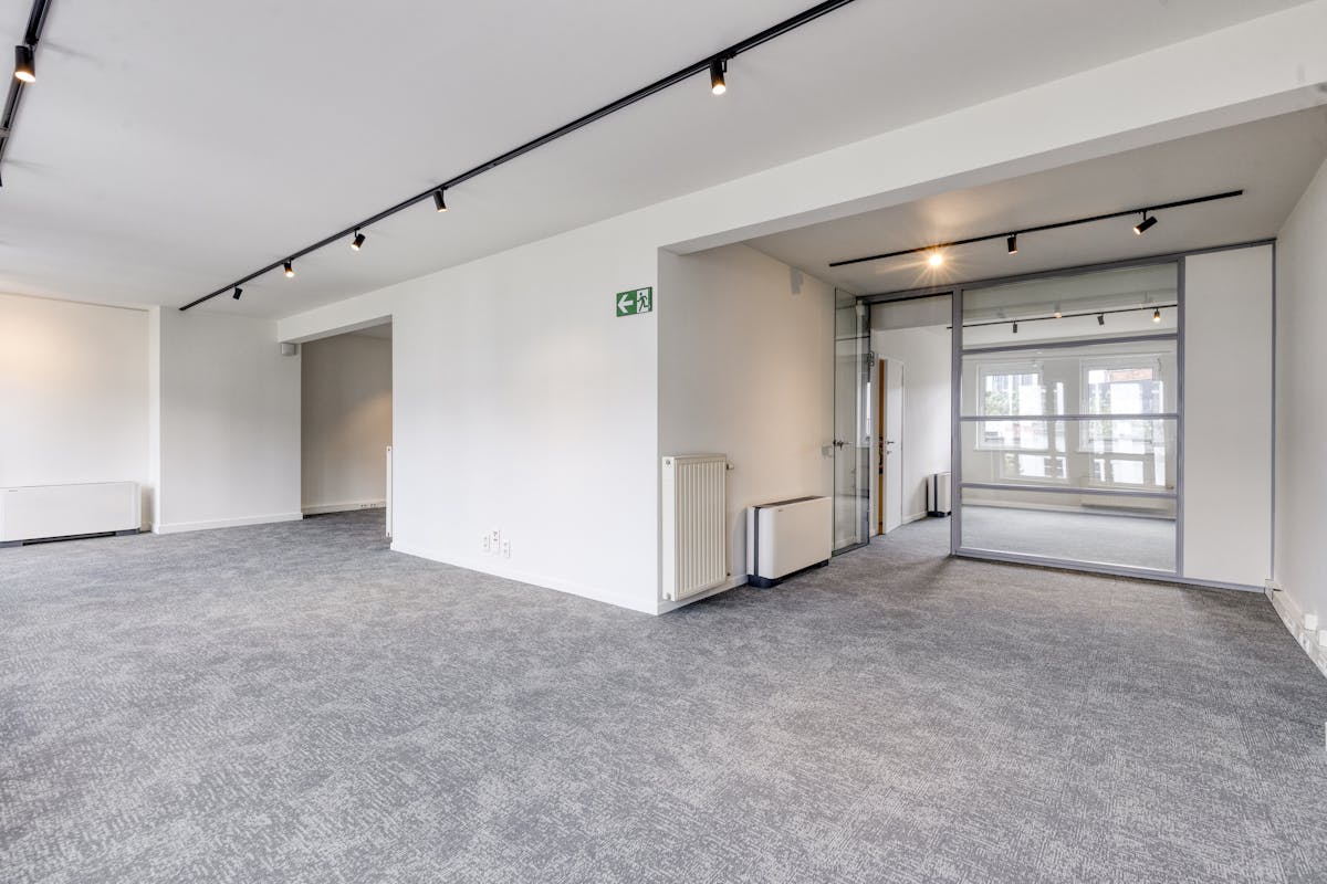 Kantoorruimte te huur in Kortrijk - foto 4