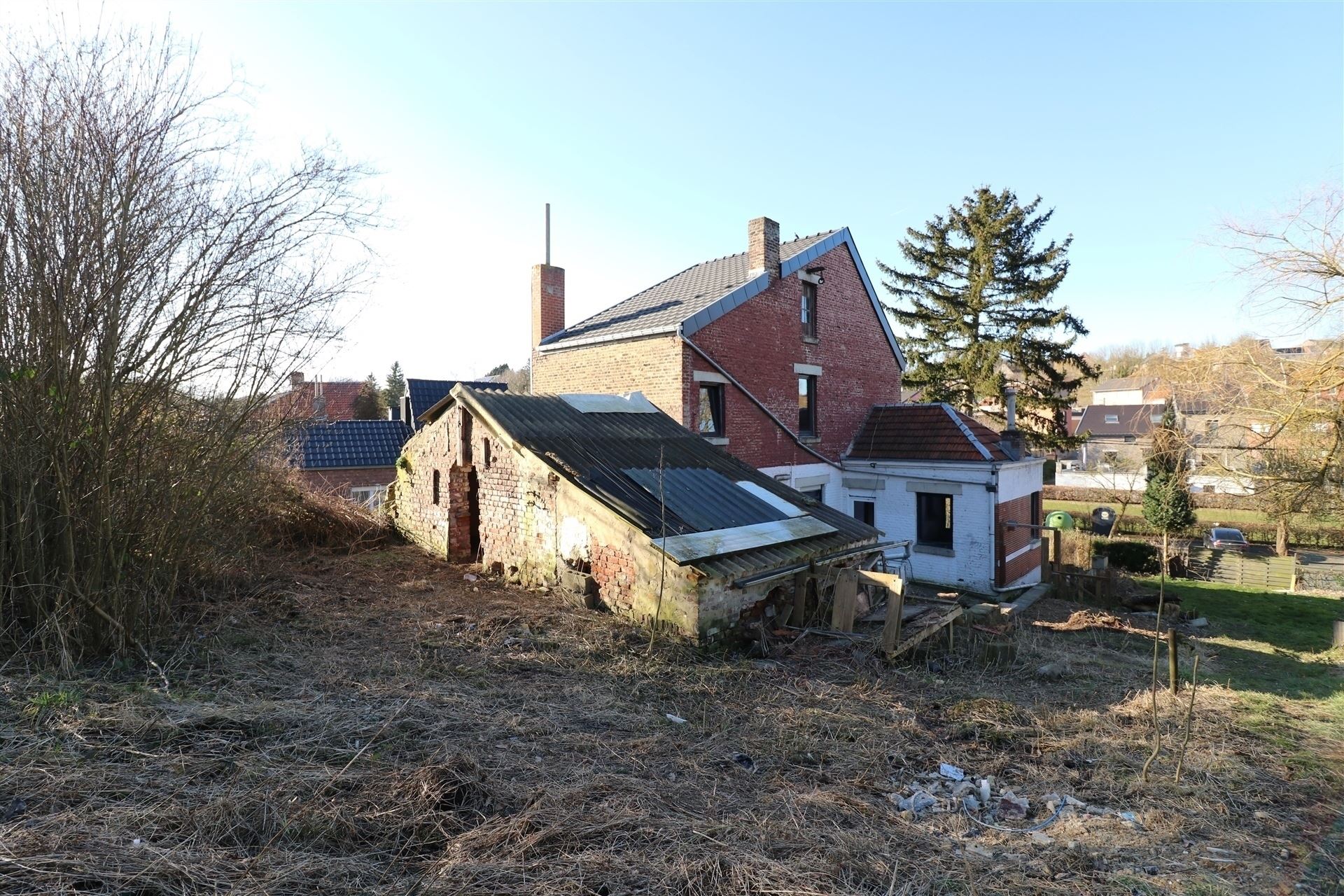 Maison avec beau potentiel de rénovation - photo 2