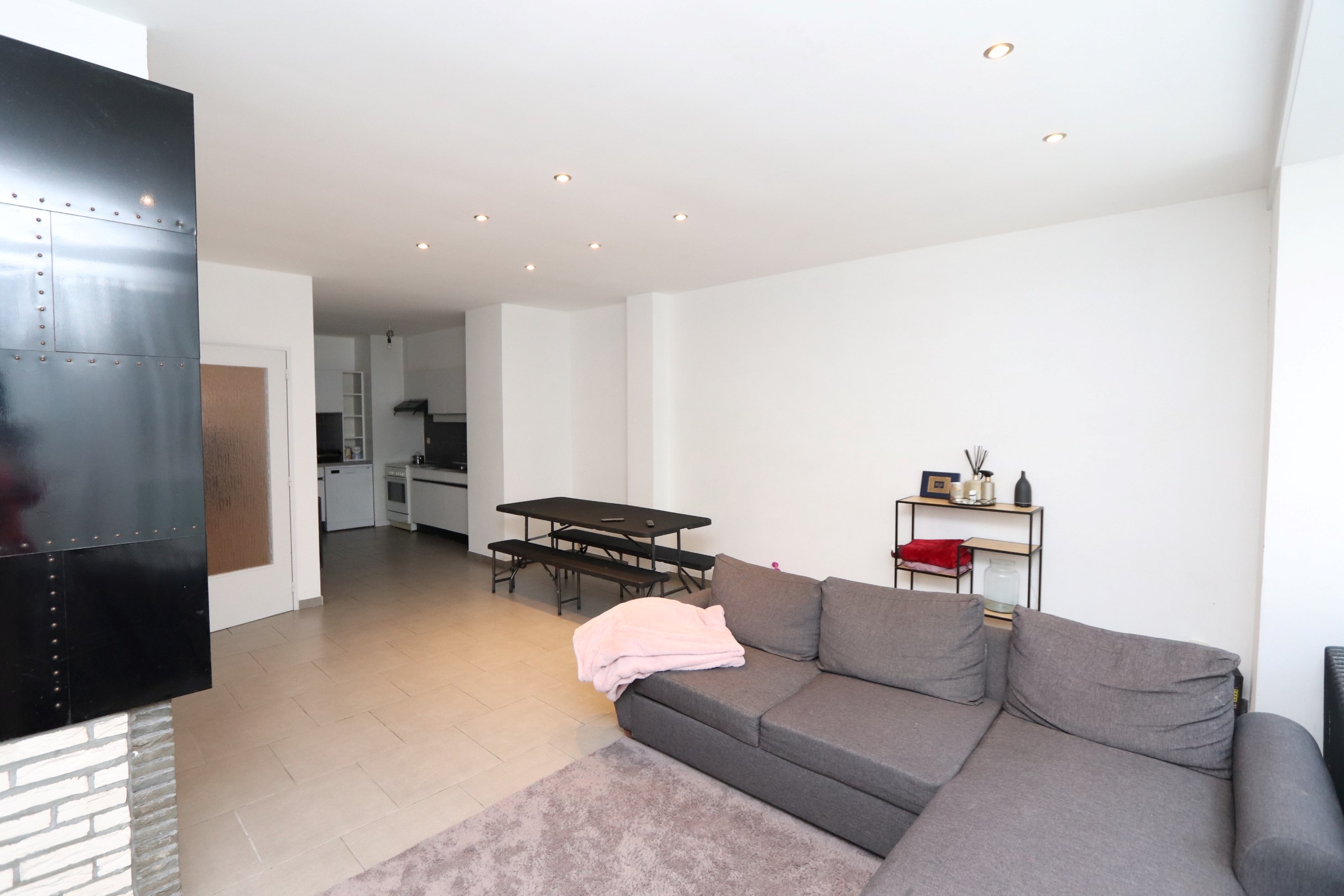 Apartment for rent in Kortrijk with 3 bedrooms - photo 4