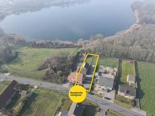 Rustig gelegen halfopen woning op een perceel van 872 m², vlak bij het natuurreservaat De Hoge Dijken (Roksem Put), waar u kan genieten van een...