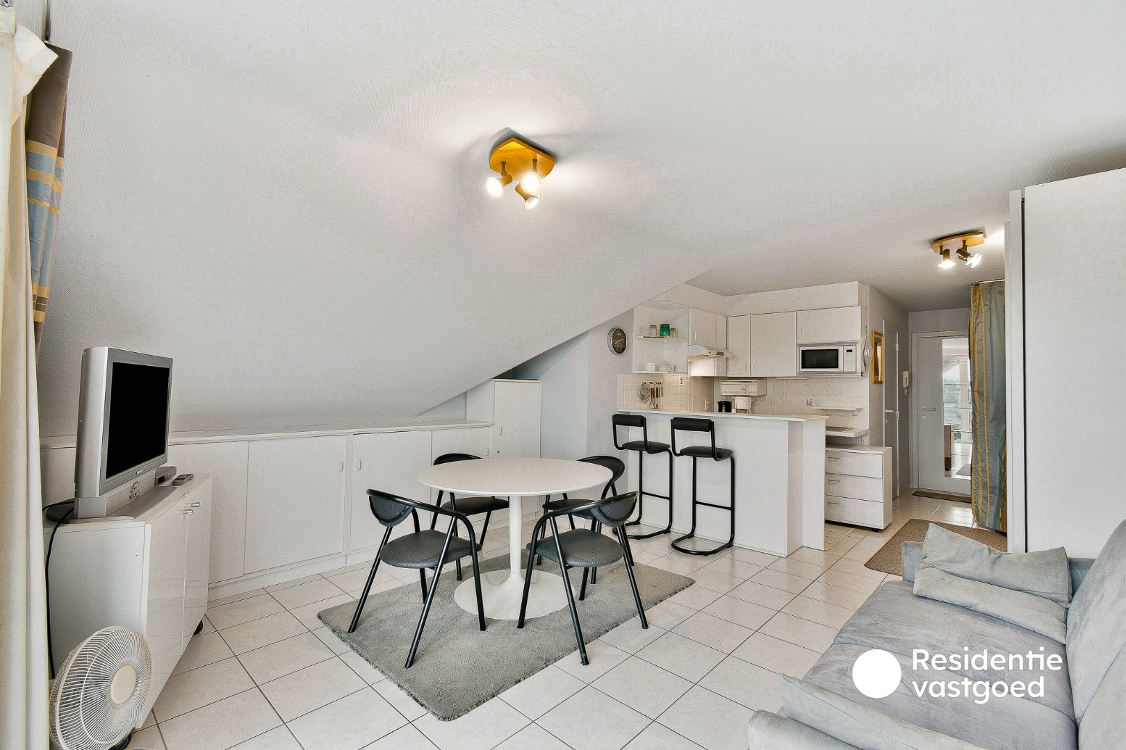 Gemeubelde studio in afgesloten vakantiepark met verwarmd zwembad - foto 4