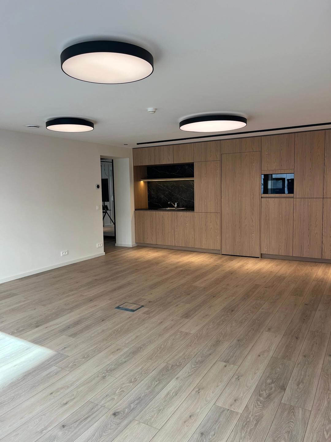 Gerenoveerde kantoorruimte van 130 m² in hartje Brussel - foto 5