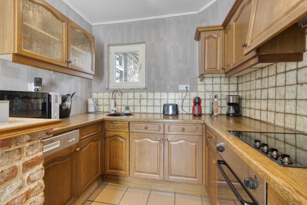 Landelijk gelegen, te renoveren woning met grote tuin. - foto 5