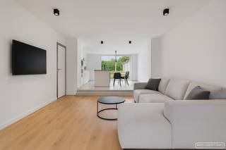 Ontdek deze gerenoveerde woning, ideaal gelegen vlakbij het centrum van Vichte. Alles wat je nodig hebt ligt op wandelafstand: winkels,...