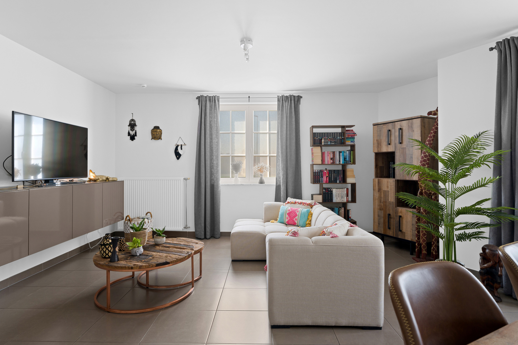 Lichtrijk en instapklaar wonen in hartje Wakken. - foto 2