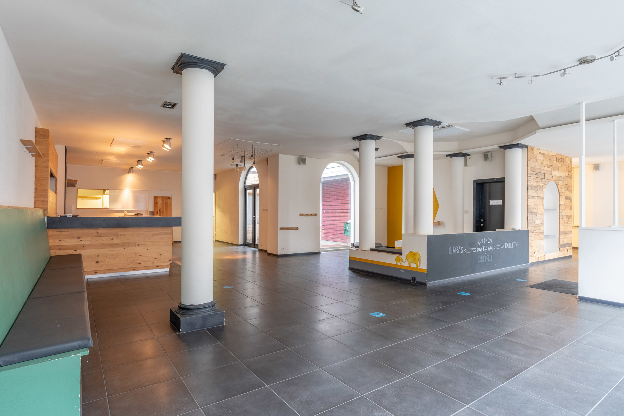 Apartment for sale in Turnhout with 5 bedrooms - photo 2