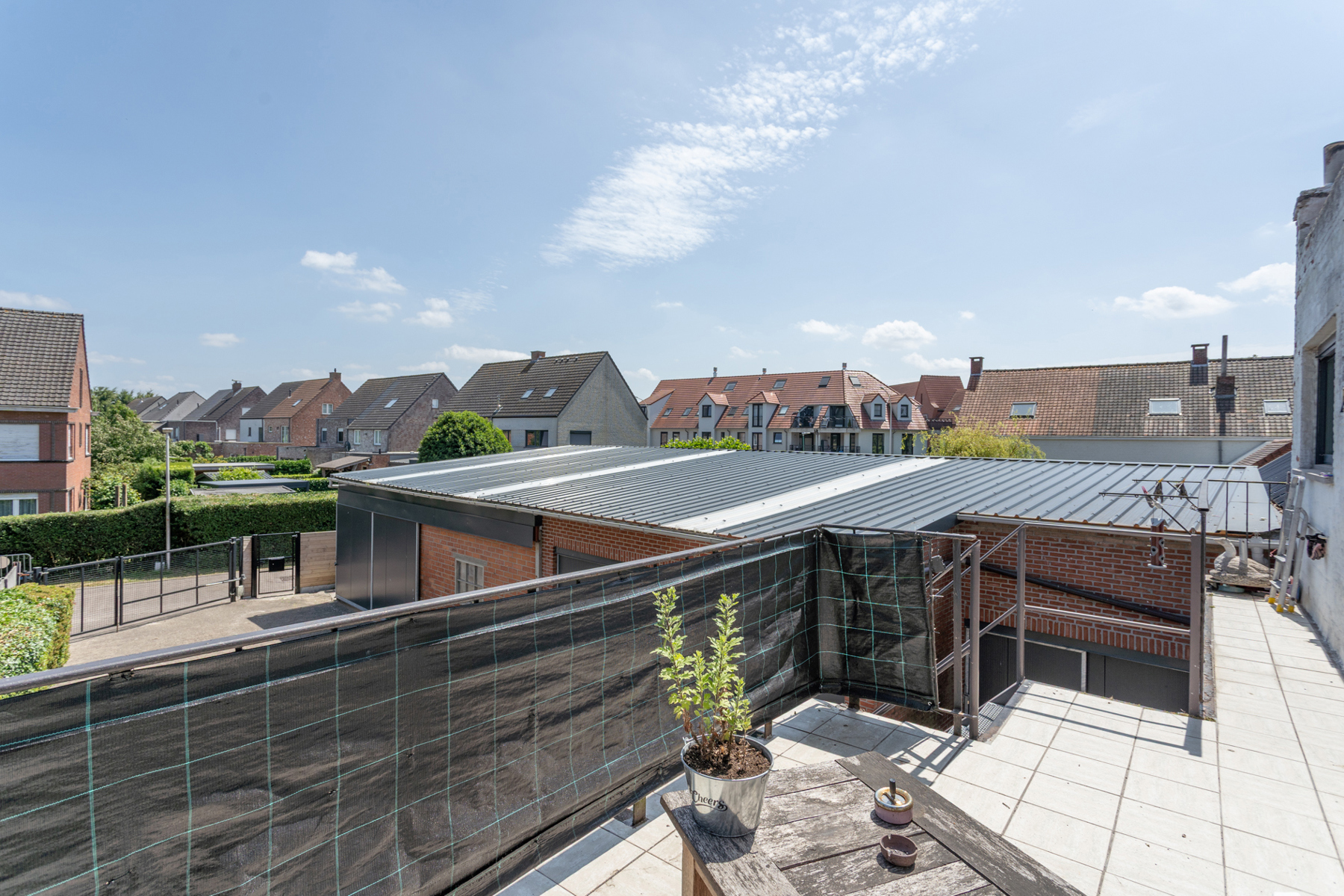 UITZONDERLIJK WOONHUIS MET MAGAZIJN (300m²) - foto 4