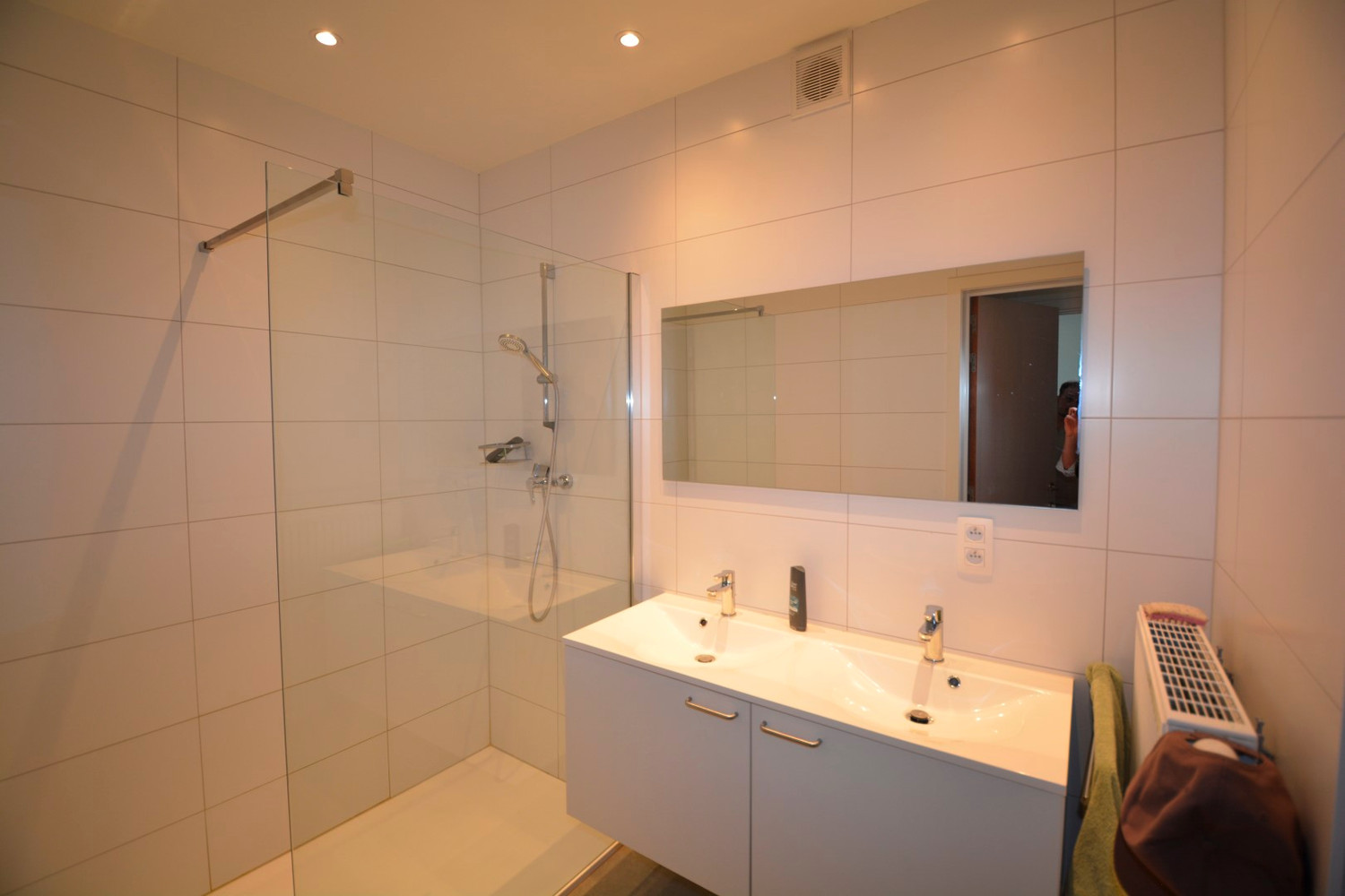 RECENT APPARTEMENT MET 2 SLK, TERRAS EN PARKING! - foto 5