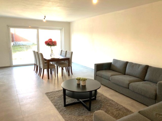 Te koop ruime rijwoning aan Duinkerkestraat in Poperinge - Ideale locatie voor een nieuwe thuiservaring. - foto 5