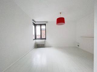 Lichtrijk appartement in het hartje van Tienen.Dit appartement ligt in een zeer rustig gebouw op het 2de verdiep. Bij het binnenkomen valt de...