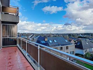 This ready-to-move-in and fully renovated flat is located in a quiet and pleasant neighbourhood. The flat is on the third floor and is...