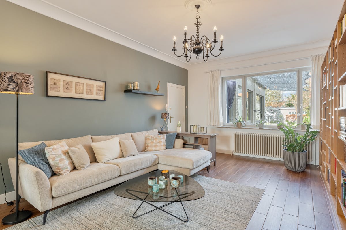 Verrassend ruime stadswoning met 5 slaapkamers en mooie tuin - foto 3