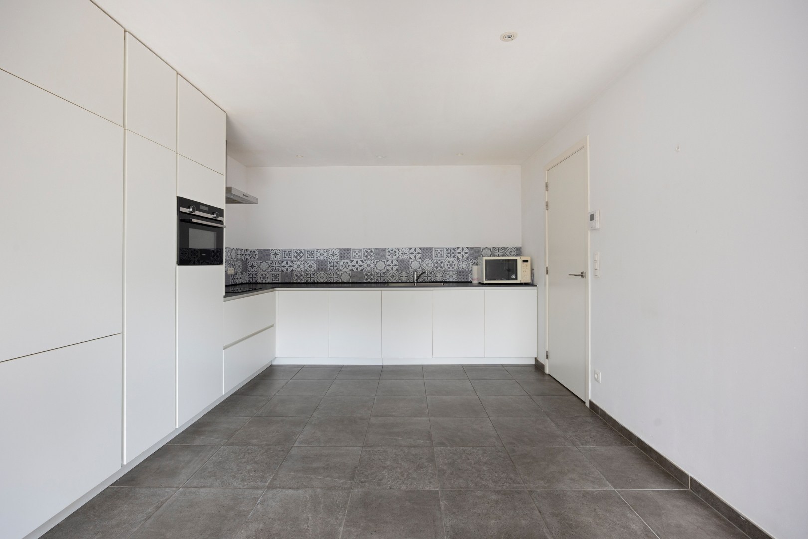 Gerenoveerd appartement met 1 slpk. in Geel - foto 5