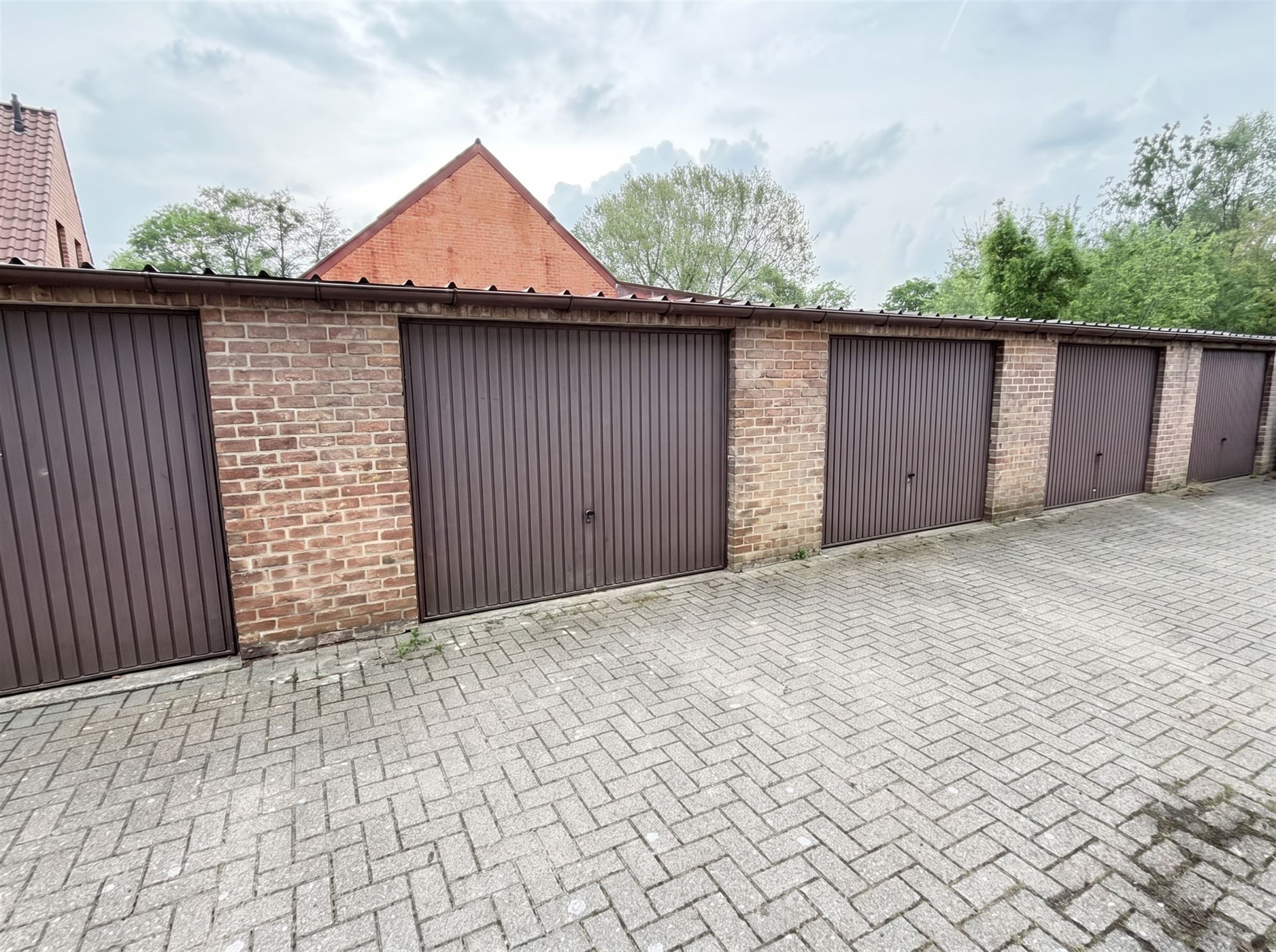 Apartment for rent in Sint-Niklaas with 2 bedrooms - photo 2