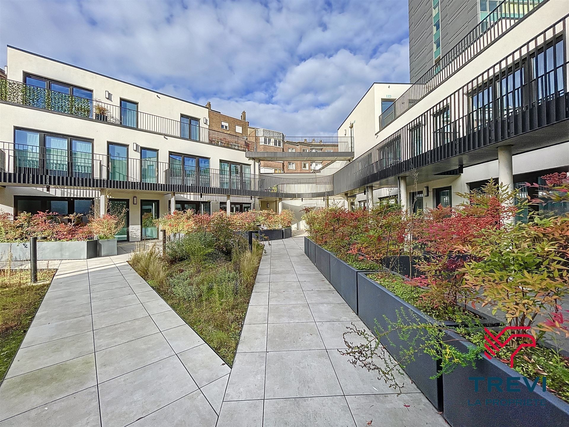 Appartement te huur in Charleroi met 1 slaapkamer - foto 5
