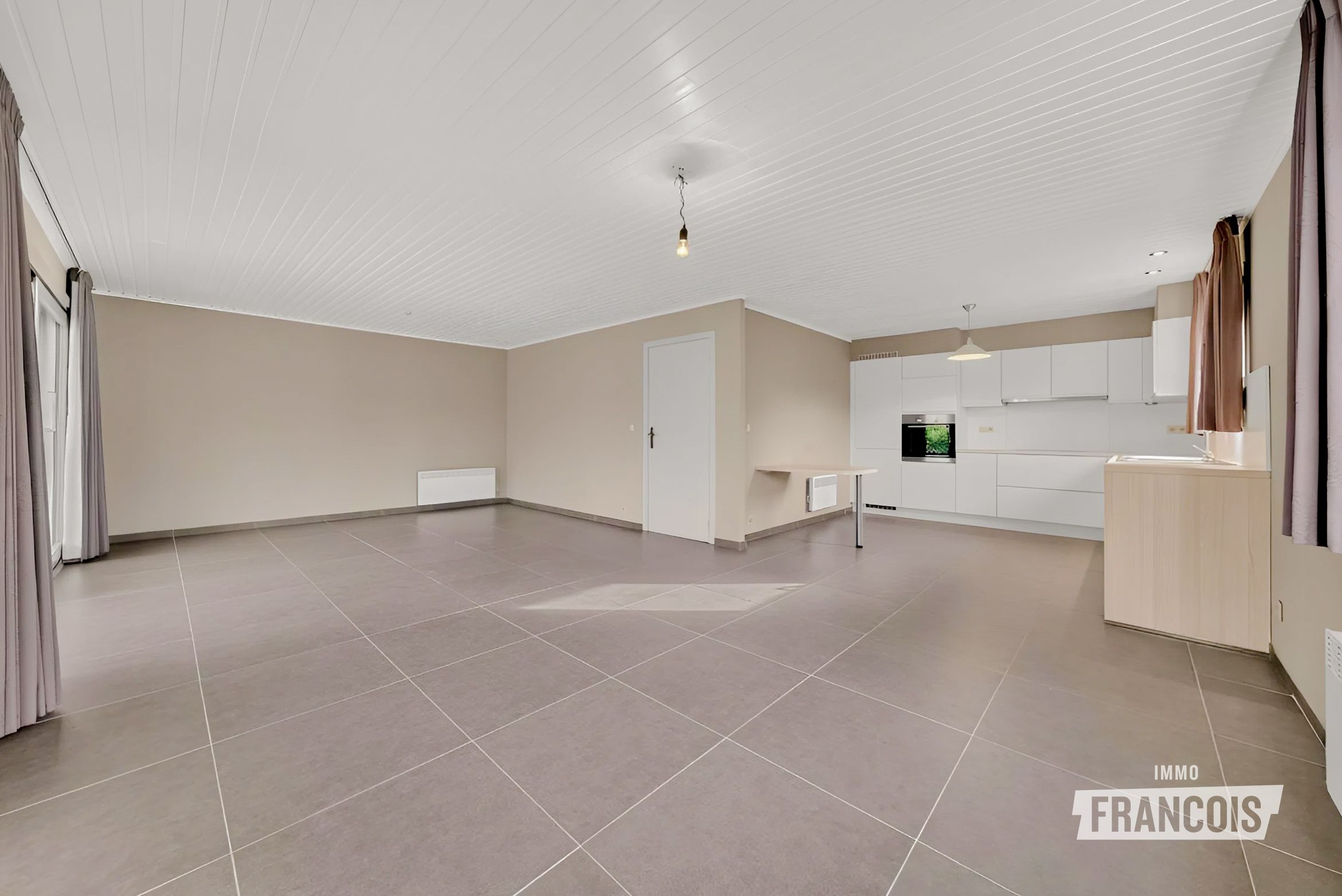 Charmante bungalow met garage op rustige locatie te Sijsele - foto 5