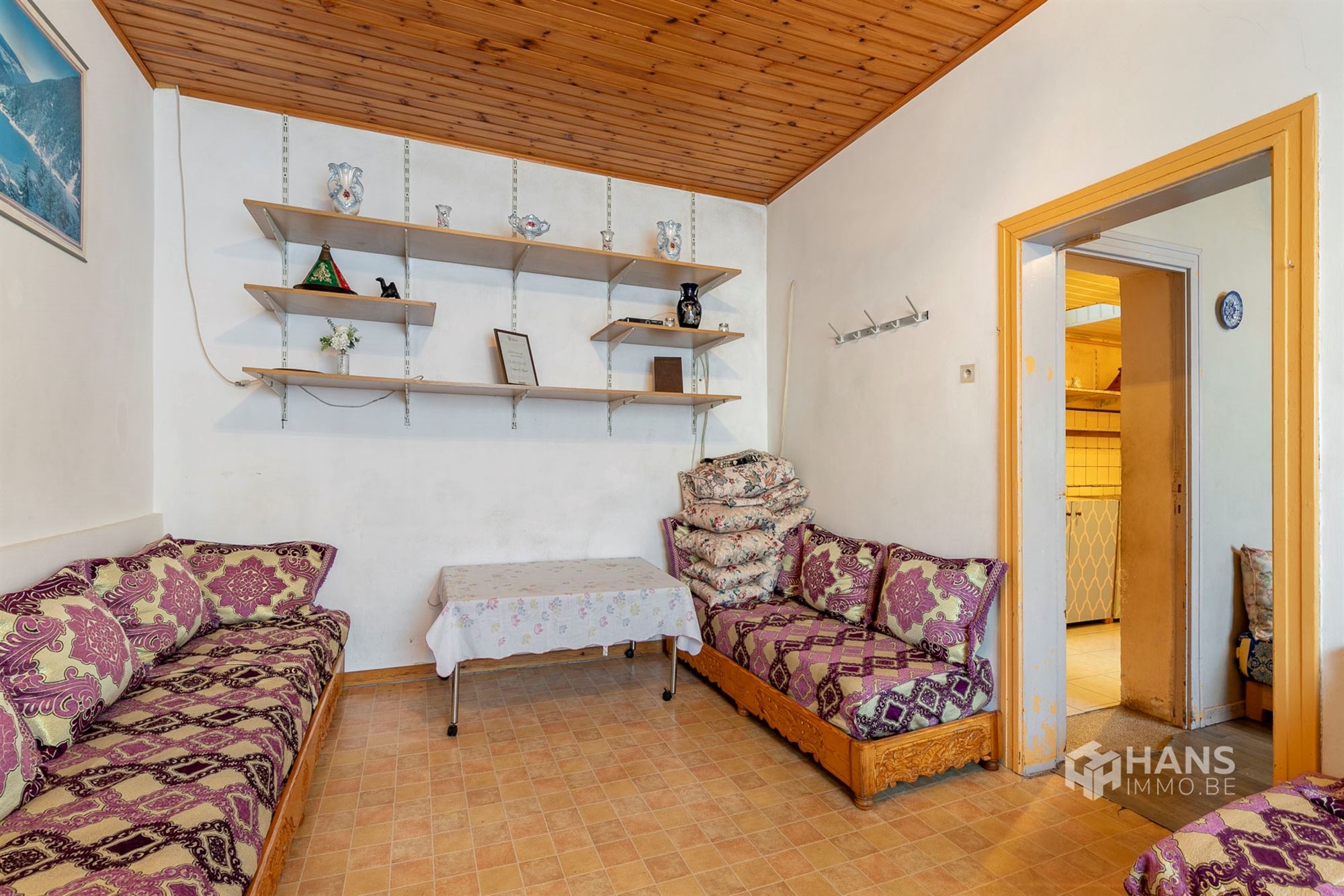 Te renoveren woning (199 m²) met 4 slaapkamers, 3 badkamers en terras (7 m²) in Deurne. - foto 5
