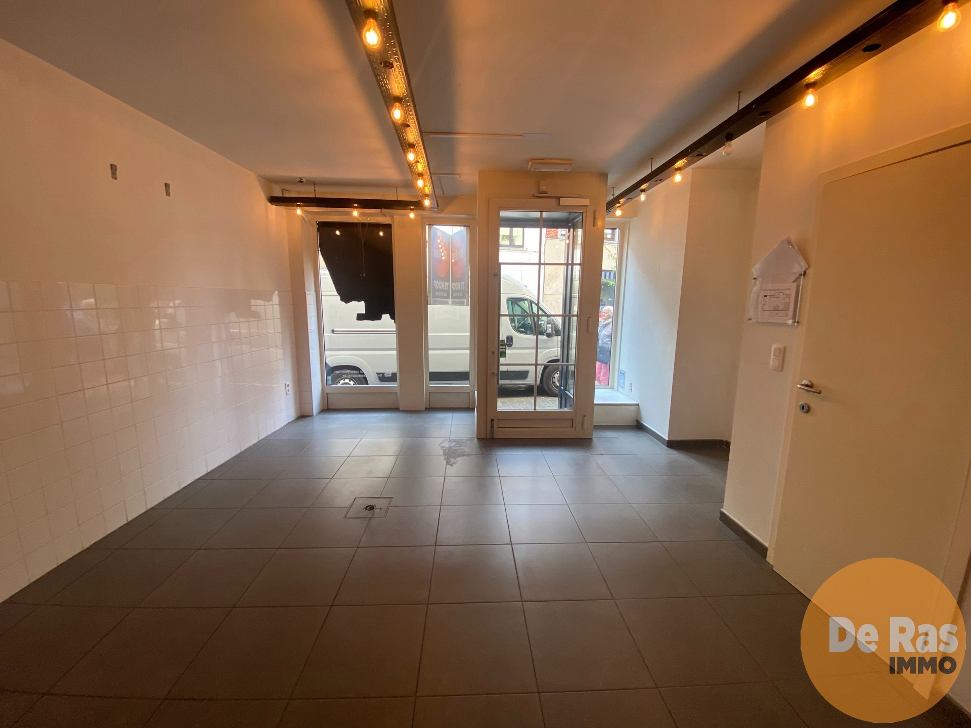 AALST - Commerciële ruimte pal in het centrum - foto 4