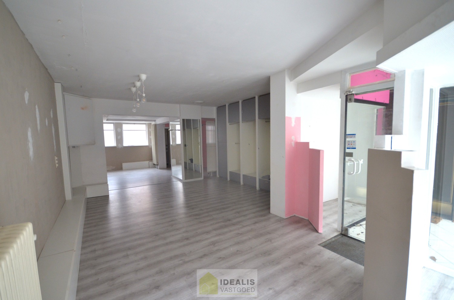 Commercial for rent in Neerpelt - photo 3