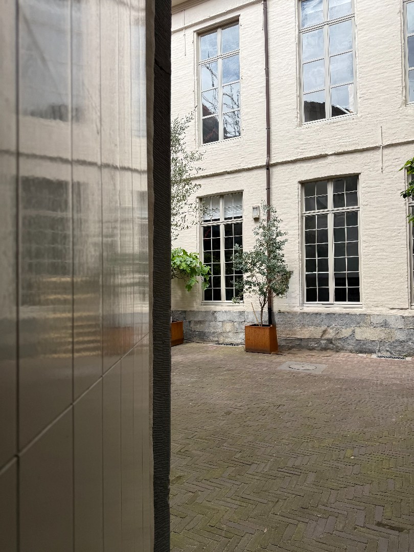 Commercial for rent in Ghent - photo 2
